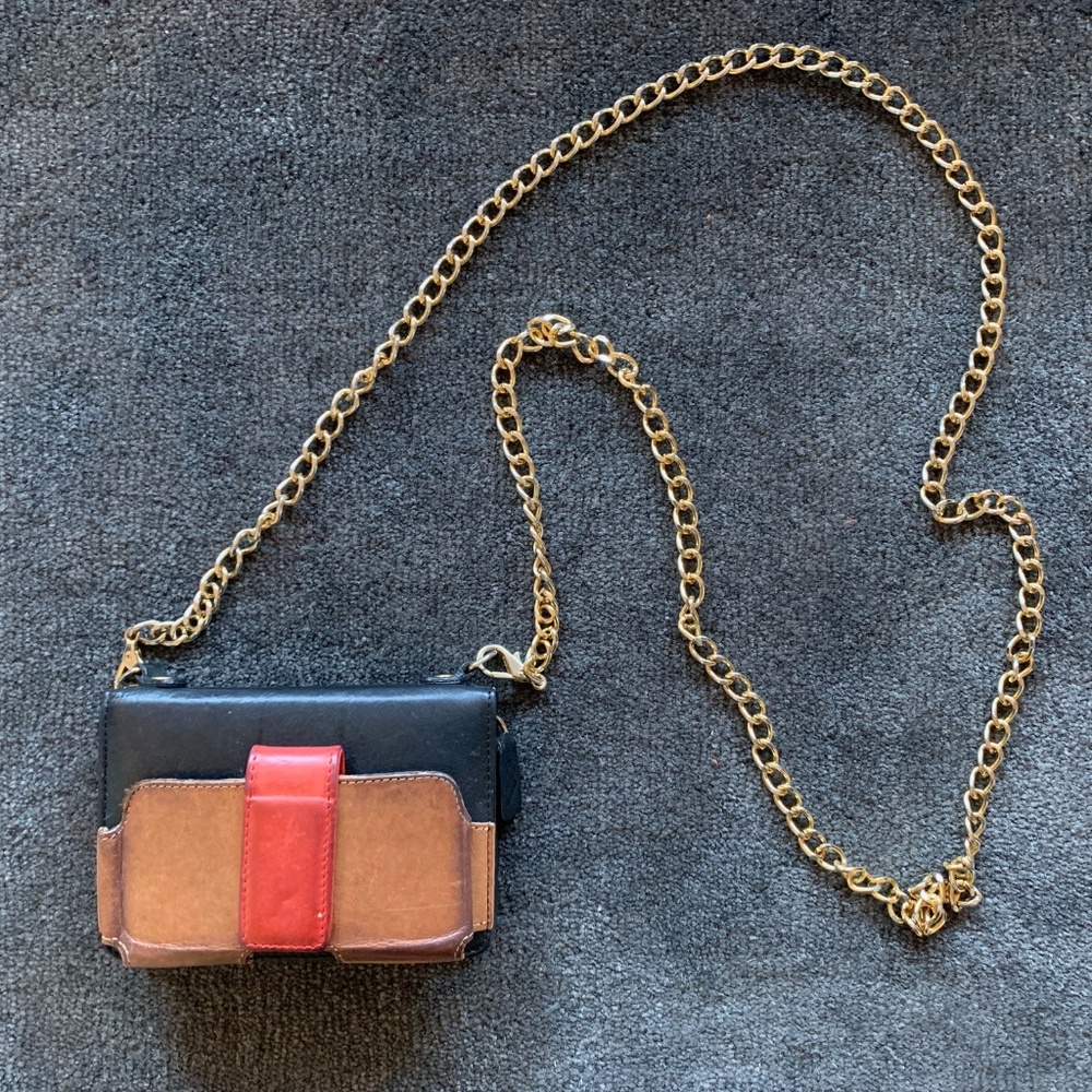 Case Mate Purse